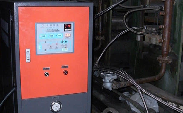 模温机厂家深入浅出分析并解决油温机溢油问题