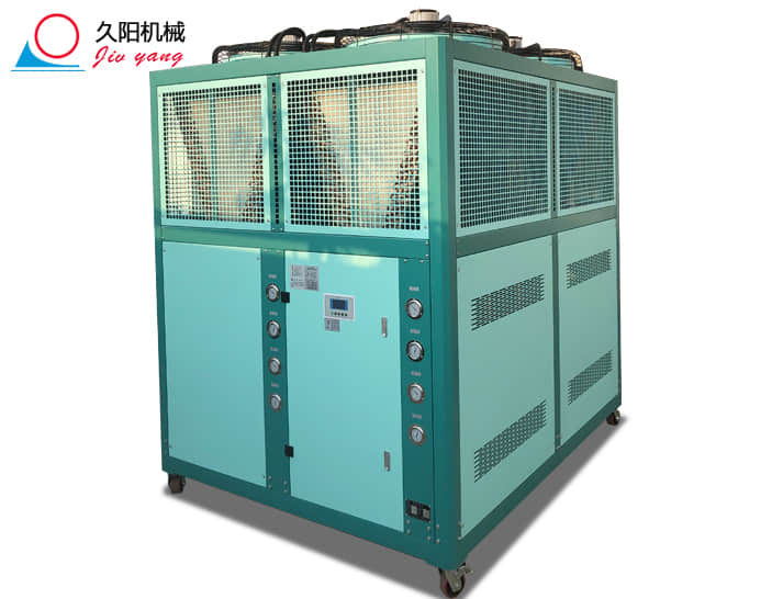 风冷式冷水机采用翅片式换热器的五点优势