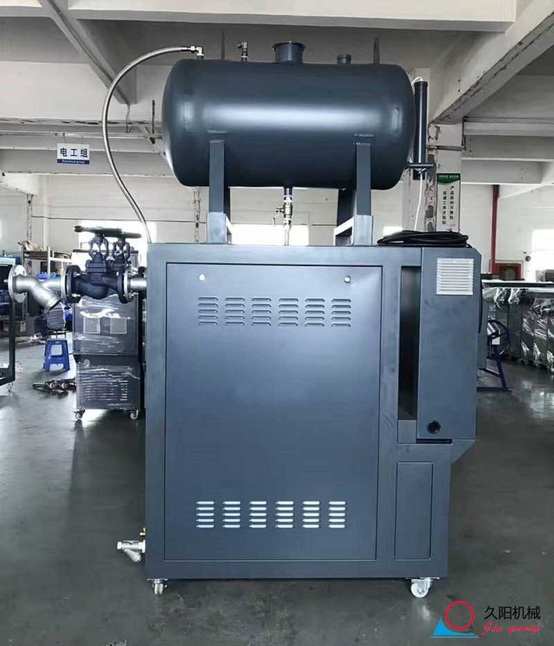 【捏合机现场】300度电加热导热油炉上门安装维护_客户案例