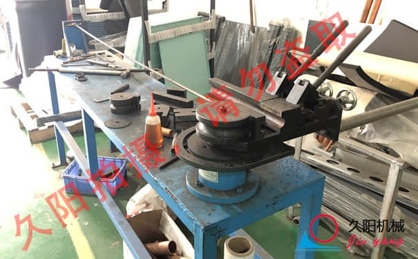 久阳机械铜管弯管机