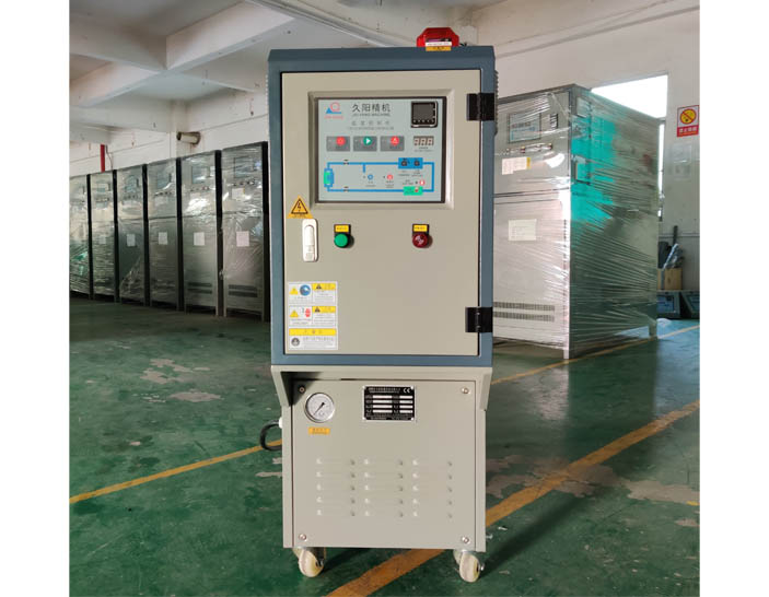 12KW注塑专用油温机_注塑模温机(图1) 12KW注塑专用油温机_注塑模温机(图1)