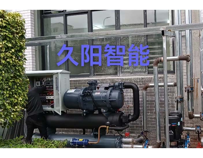 冷水机清洁现场 冷水机清洁现场