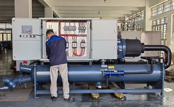 螺杆式冷水机开机步骤 螺杆式冷水机开机步骤