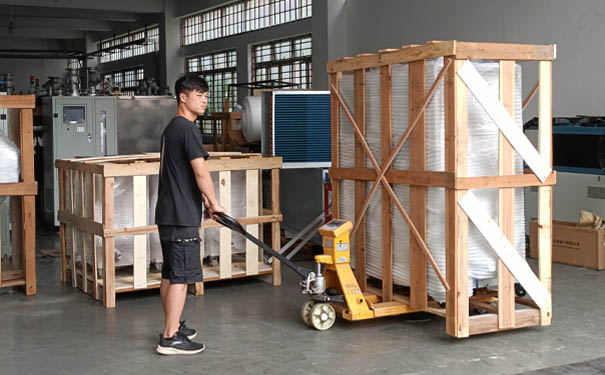 防爆模温机打包装车