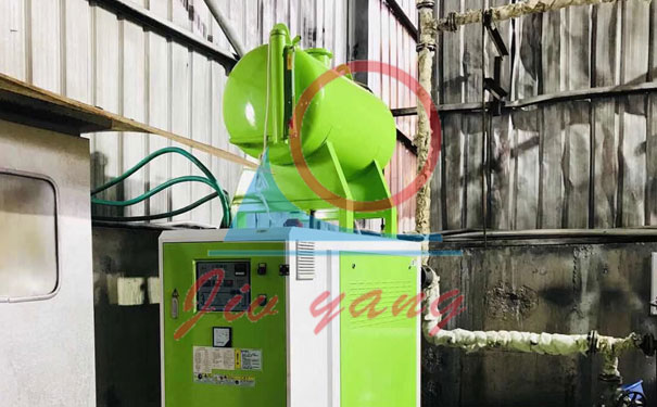 油温机的膨胀油箱有哪些作用？