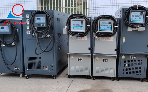 冷热油模温机膨胀油箱溢油什么原因？