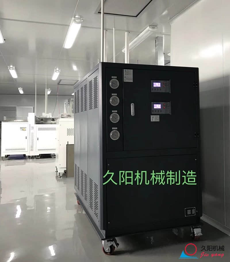 真空镀膜机配冰水控温系统_双回路工业冷水机_成功案例